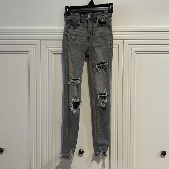 American Eagle Outfitters Denim - American Eagle High Waisted Distressed Jeans Size 000